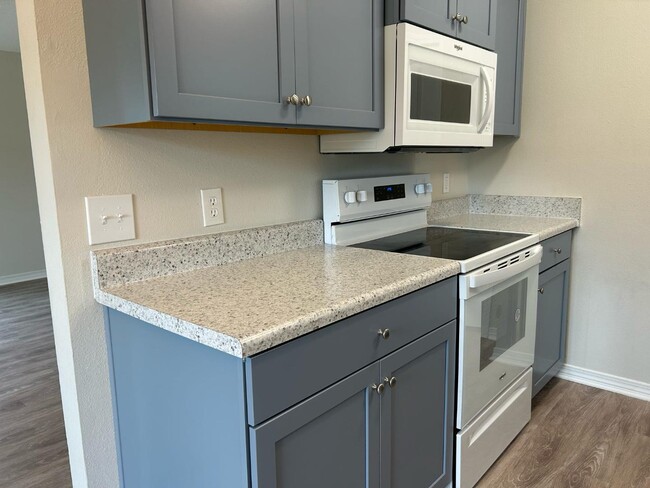 Photo - 766 Rosa Parks Cir