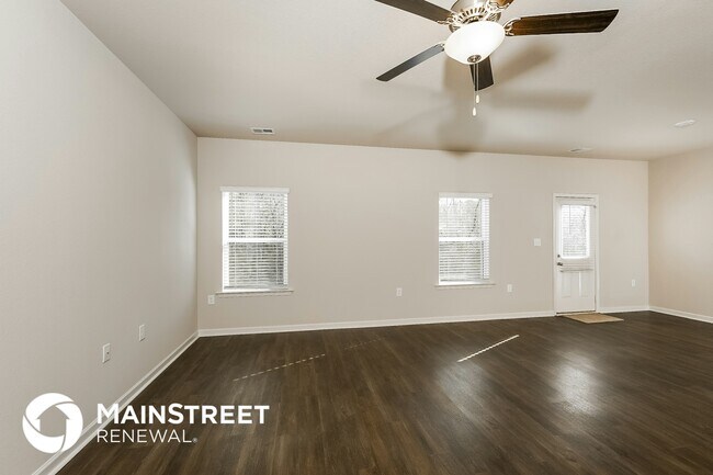 Photo - 630 Clover Cir