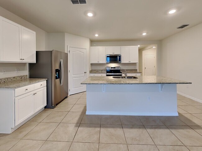 Photo - 1417 Sugarwood St