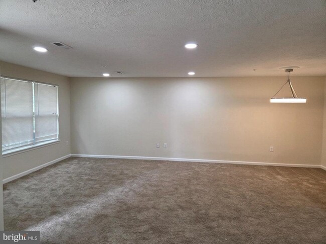 Photo - 4604 Deepwood Ct