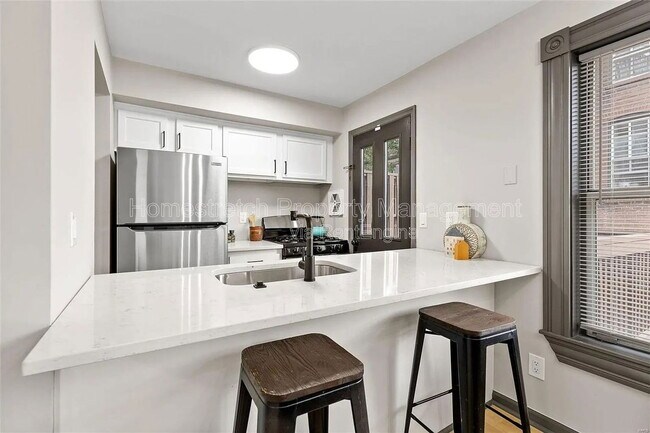 Photo - 1001 Lami St