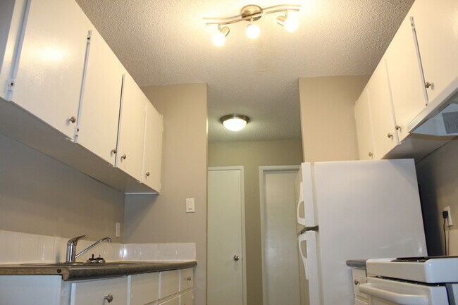 Photo - Seventh Street Manor