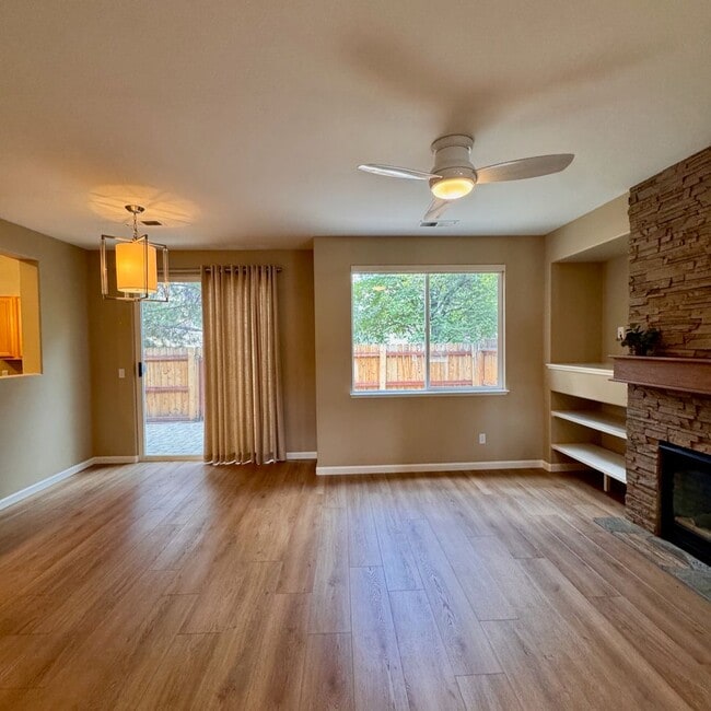 Photo - 2195 Canyon Mesa Ct
