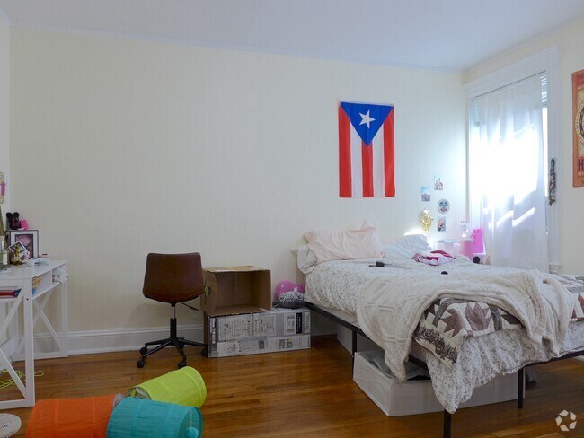 Building Photo - 390 Riverway Rental