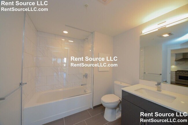 Photo - 250 Monsignor Obrien Hwy Unit 706