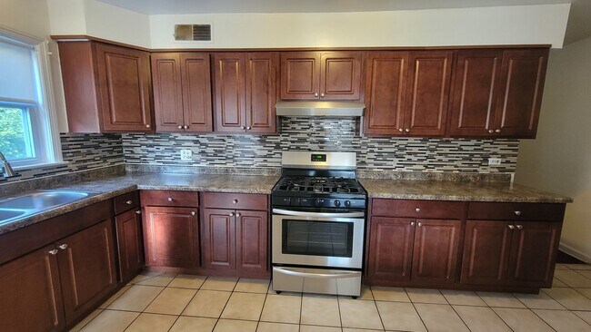 Photo - 6542 N Hoyne Ave Unidad 2N