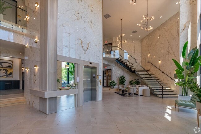 Photo - 15 Washington Ave Unidad 202