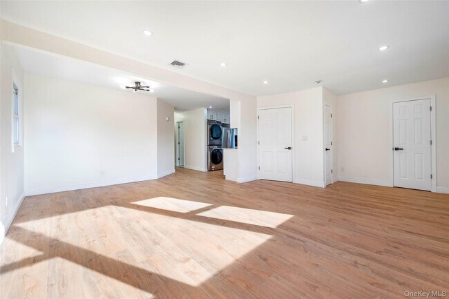 Photo - 50 Mahland Pl Unit 2nd Floor