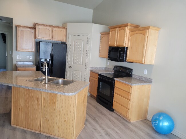 Photo - 6951 Otter Creek Dr Unit 2