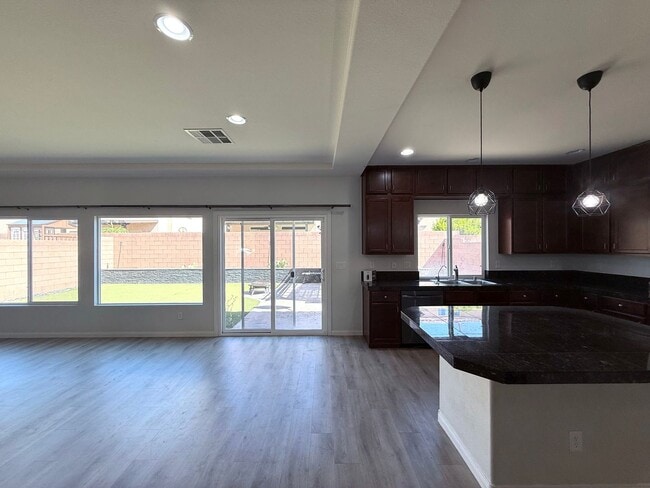 Photo - Great 5 bedroom home with RV Parking! Loca...