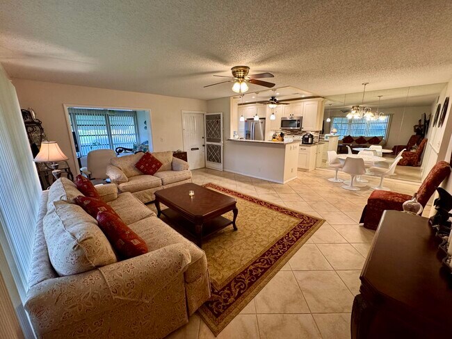 Photo - 1252 Club Dr W Unit D