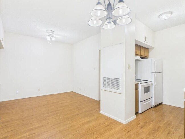 Photo - 3316 Guadalupe St Unit 210