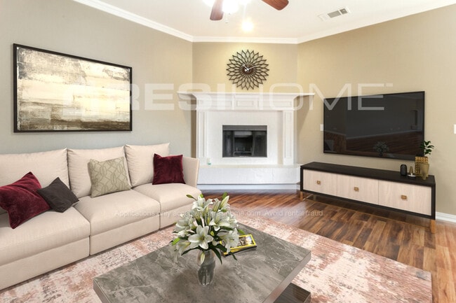 Photo - 130 Price Cir