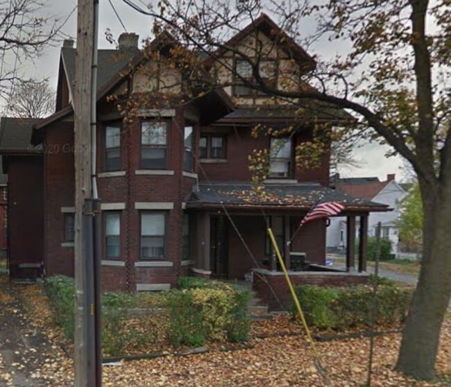 Building Photo - 347 Broadway Unit 347 Broadway-Apt 3