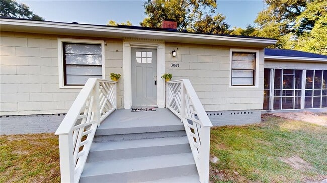 Photo - 3881 Gober Rd