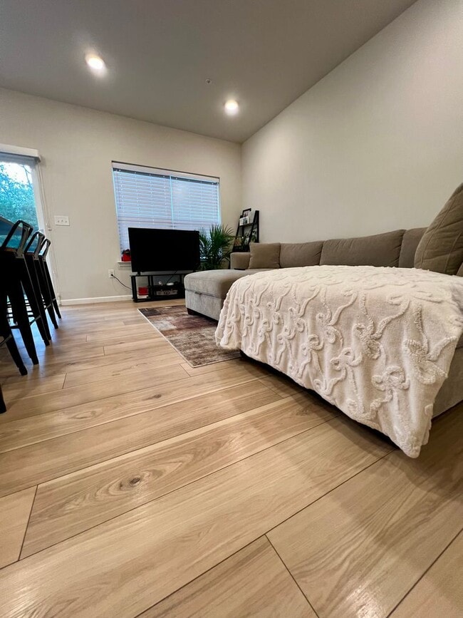 Photo - Luxurious 3-Bedroom Townhome in Norristown! Available mid-July!