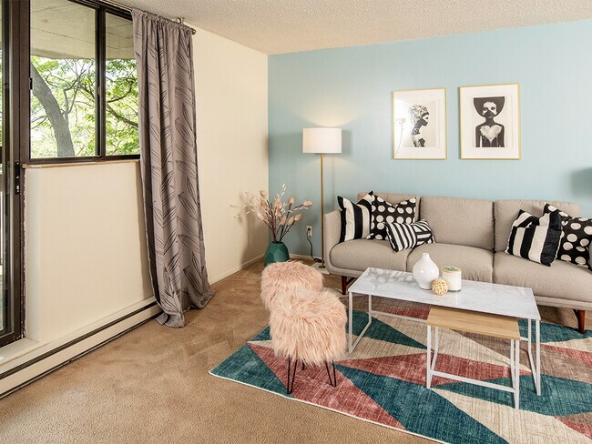 Photo - Richlin Apartments