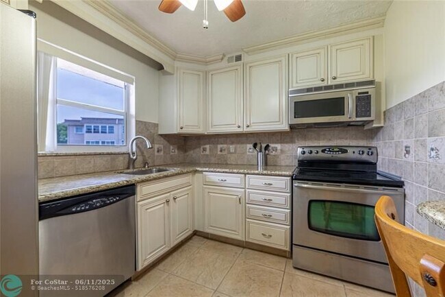 Photo - 701 Lori Dr Unit 205