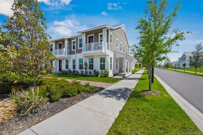 Photo - 824 SW Pr Ave