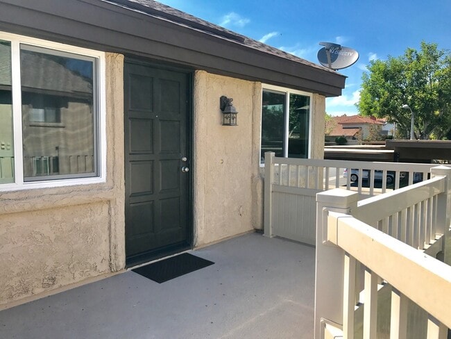 Photo - Upgraded 1bdrm/1ba in Lake Forest Unit 13E