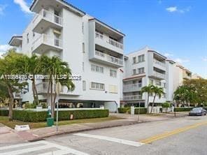 Building Photo - 49 Majorca Ave Unit 503