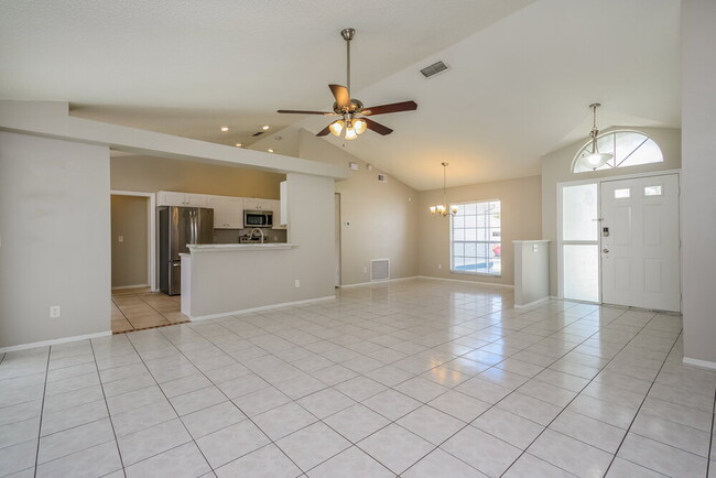 1078 Providence Ln