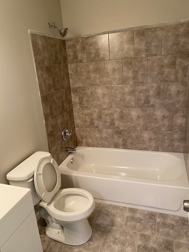 Photo - 260 Moughon St