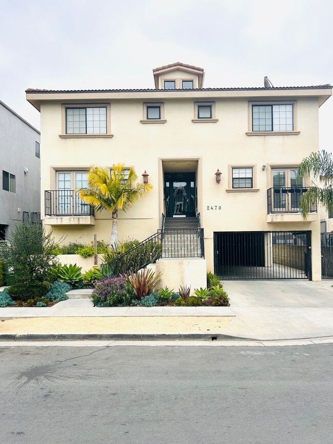Building Photo - 2470 Corinth Ave Unit #3 Rental