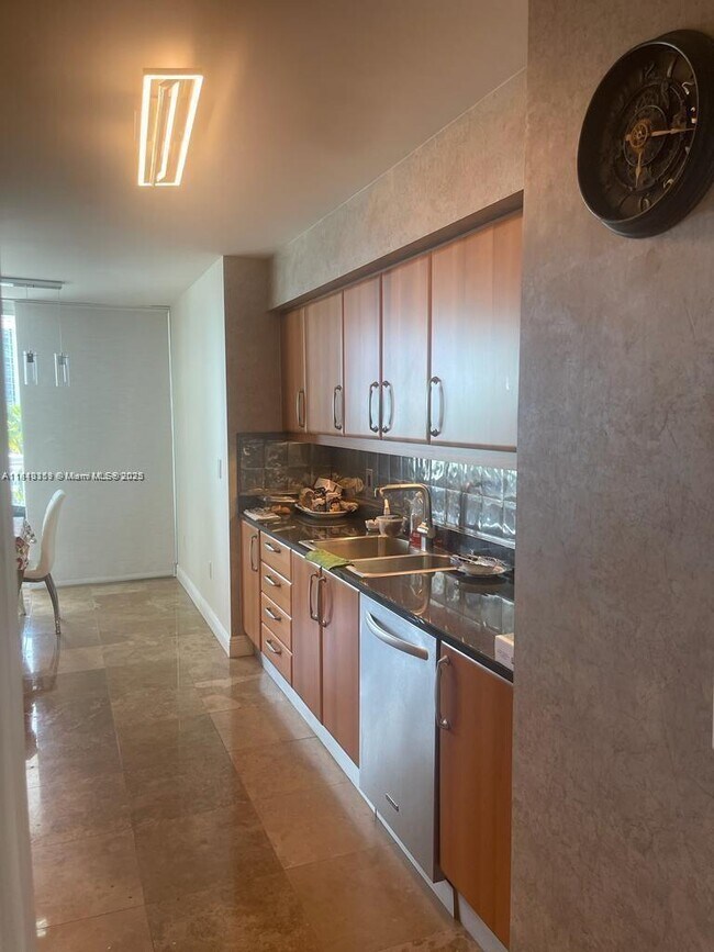 Photo - 16500 Collins Ave Unit 652