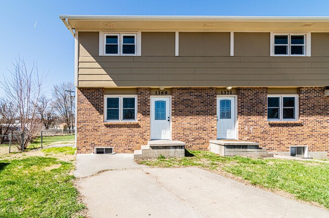 Building Photo - Please view 3D Virtual Walk Through Before Scheduling a Showing