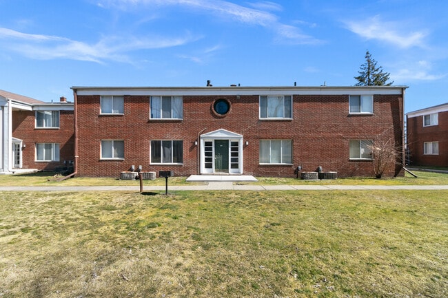 Photo - Metro East Apartments