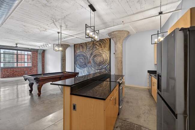 Photo - 1611 Locust St Unidad 603