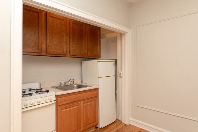 Photo - 2832 N Burling St Unit 902