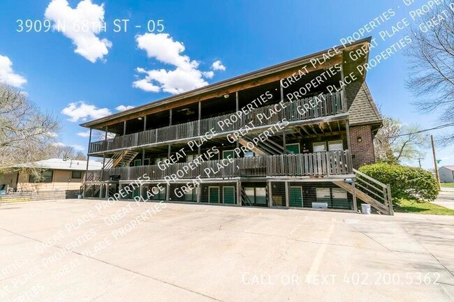 Photo - 3909 N 68th St Unidad 05