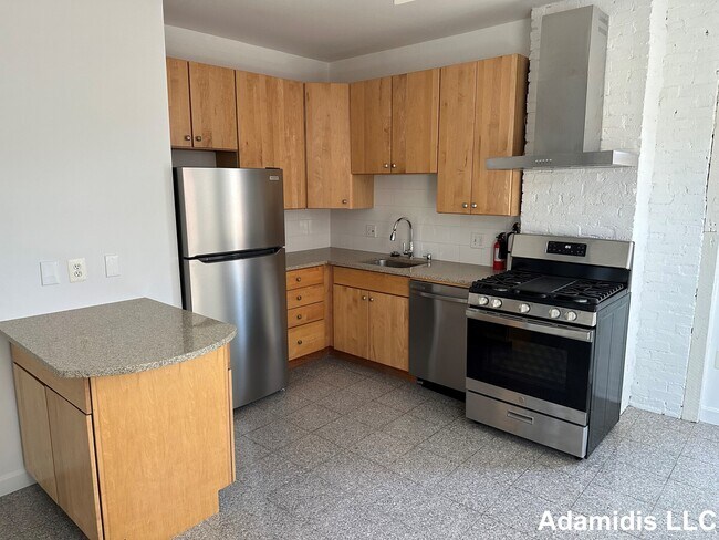 Building Photo - 12 Boston St Unit 3 Rental