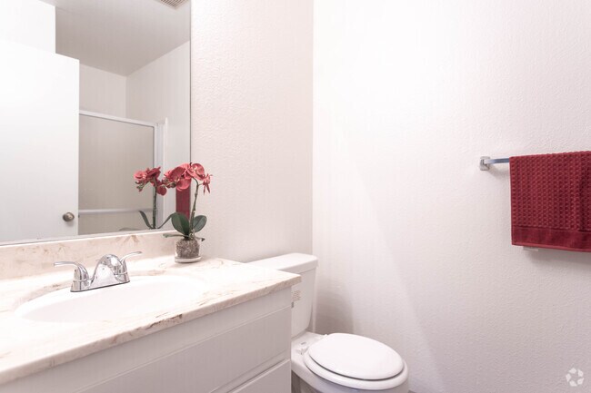 2BR, 2BA-900 SF