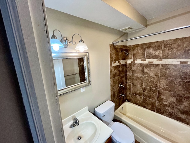 Photo - 908 State St Unit 908