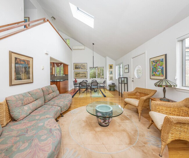 Photo - 13 Sycamore Dr