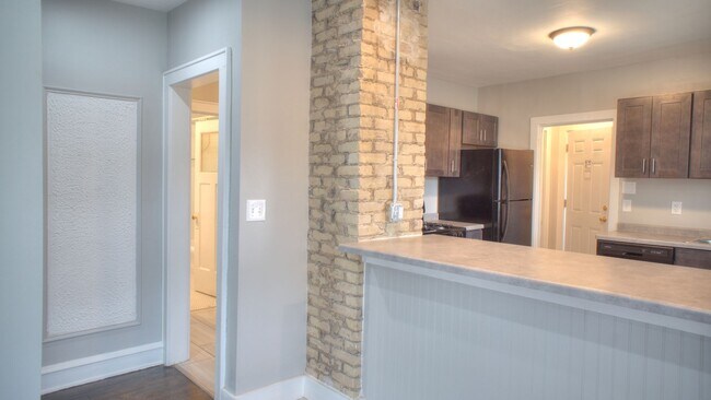 Photo - Murray Upper Flat