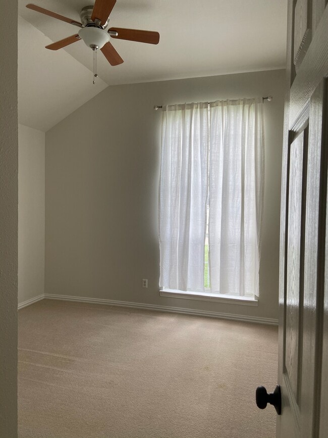 Building Photo - 1016 Brookhaven