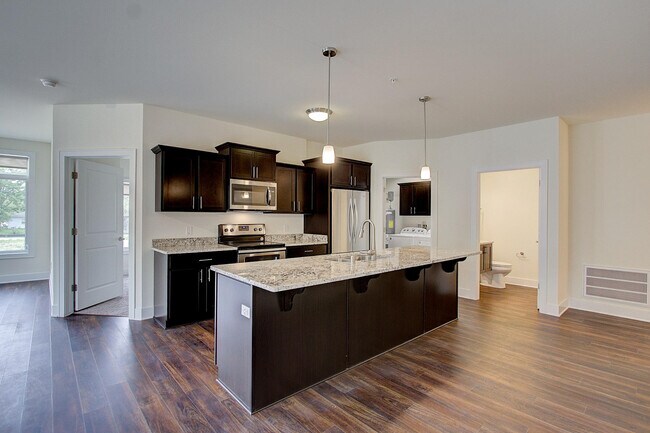 Photo - w171s7404 Lannon Dr Unit 203