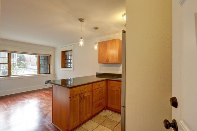 Photo - 215 17th Ave E Unit 10