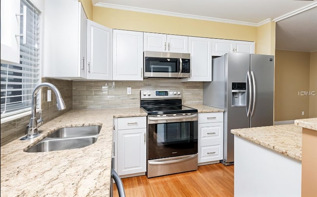 Photo - 9029 109th Ave