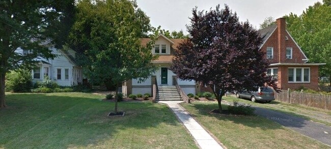 4703 Harvard Rd