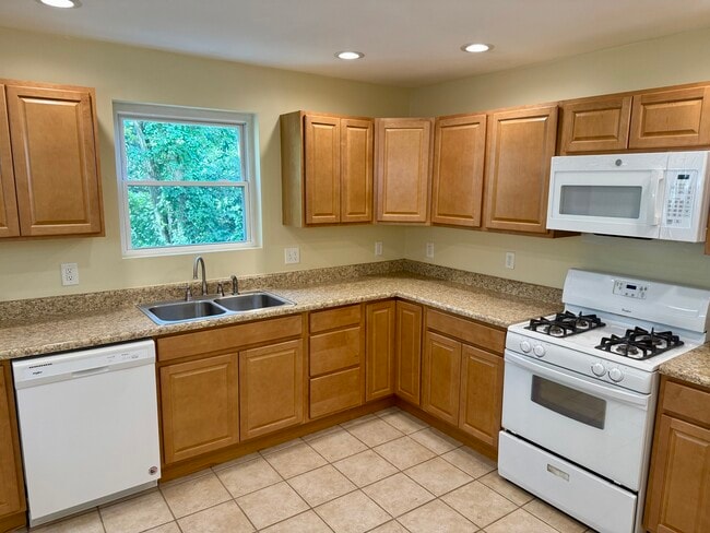 Photo - 332 Natchez St