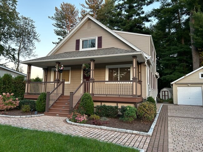 Photo - 102 Cottage Rd