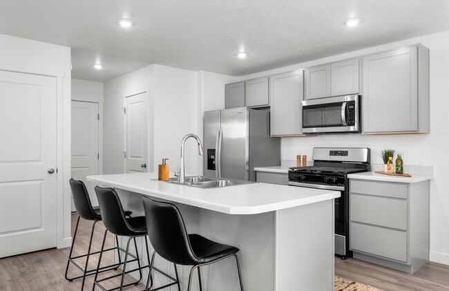 Photo - 1898 N Patchwork Ave