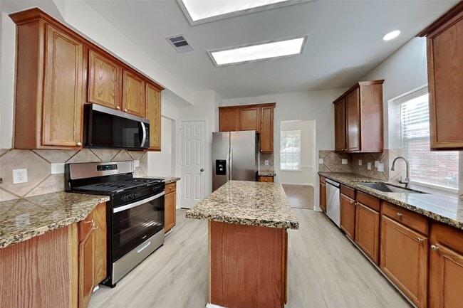 Photo - 1418 Summer Rain Dr