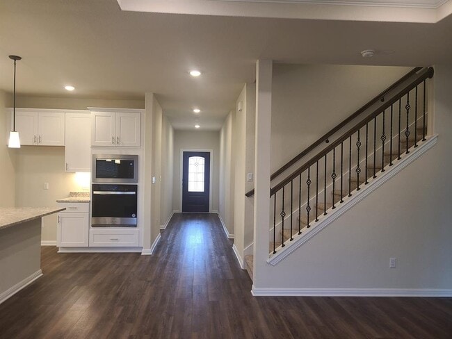 Photo - 32 Pacific Loon St