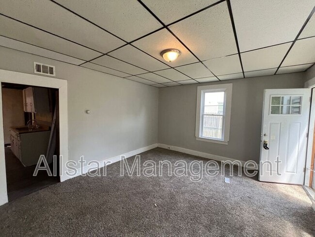 Photo - 5915 Cable Ave